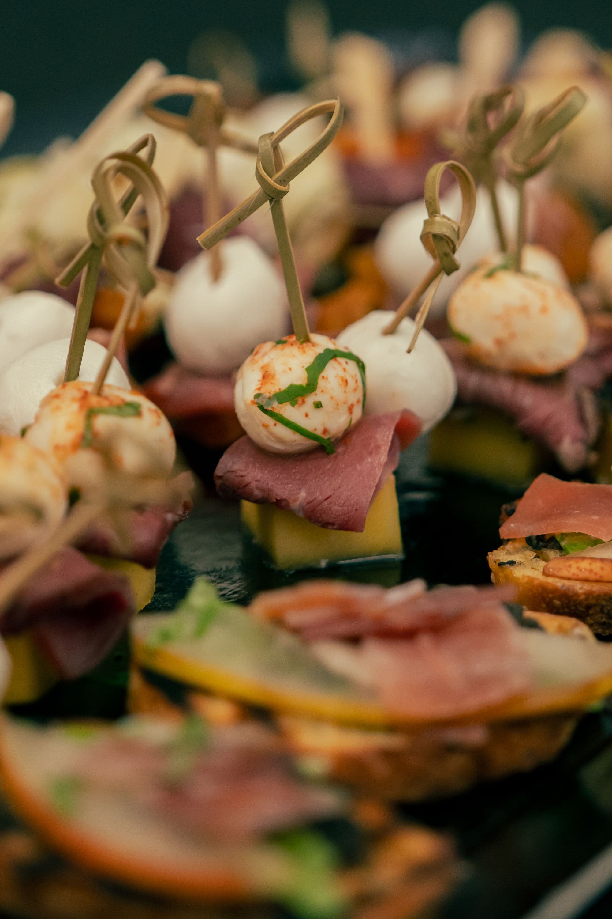 Brochettes de bœuf et mozzarella