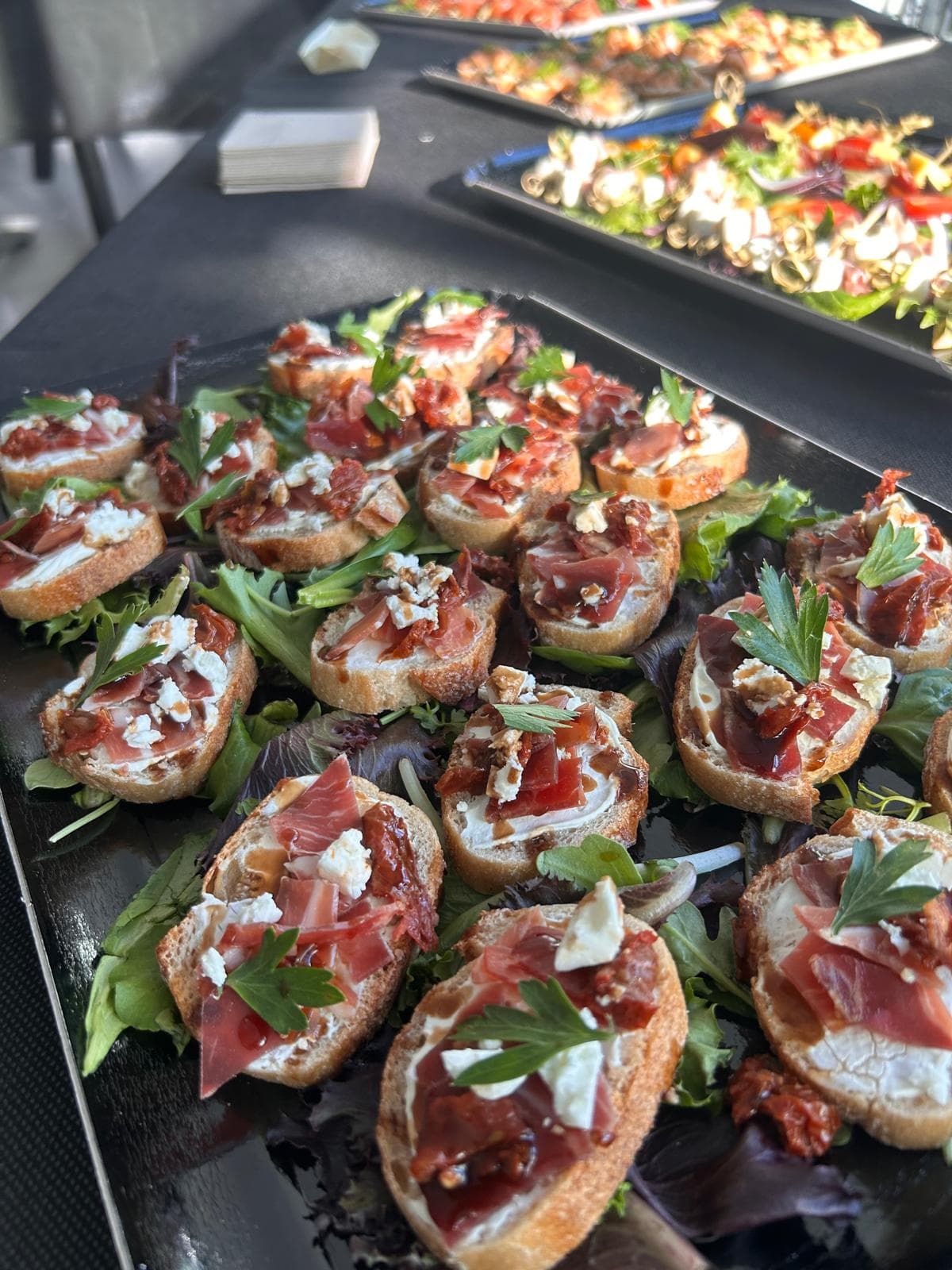 Canapés au chèvre et noix
