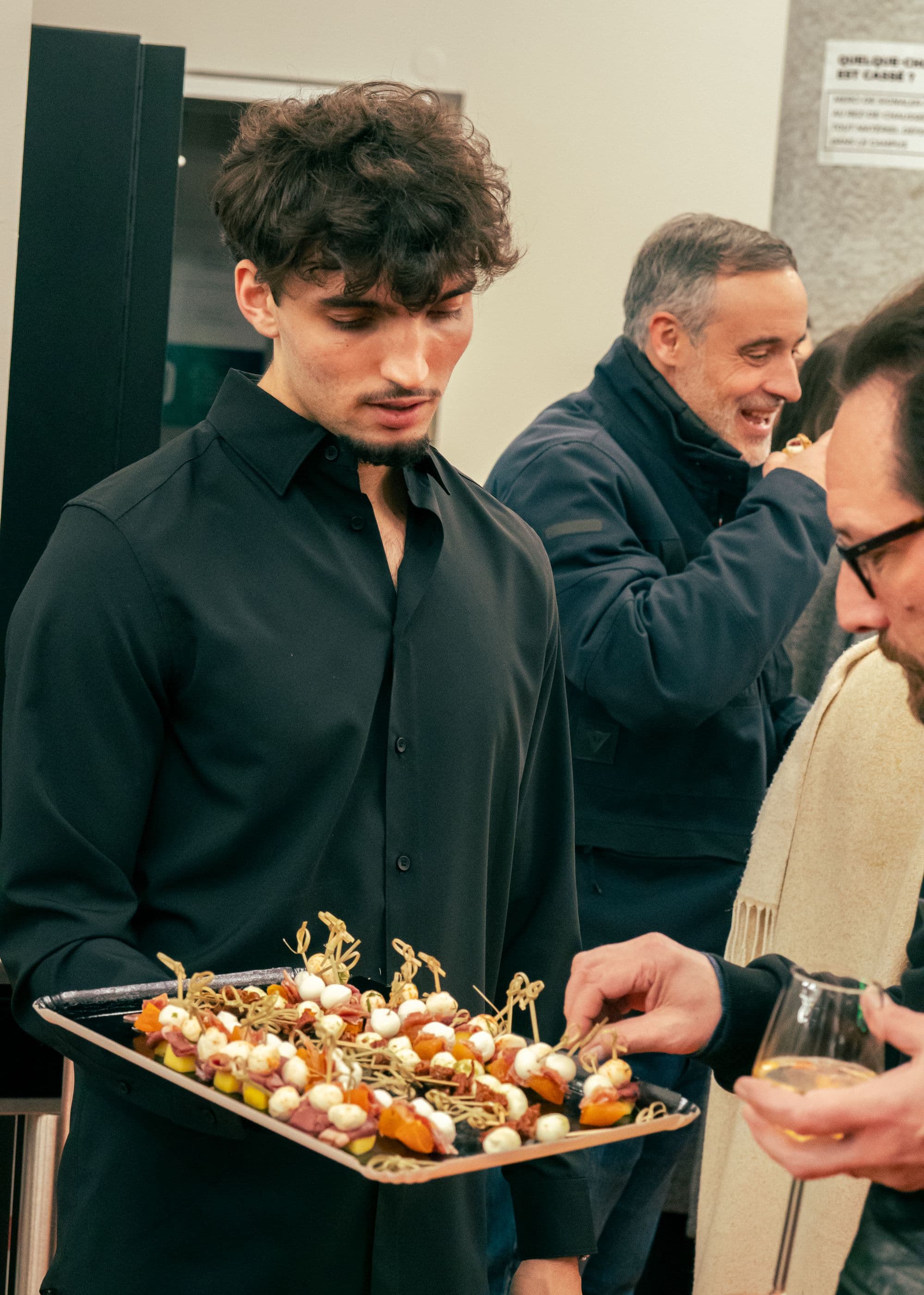 Plateau de canapés en service