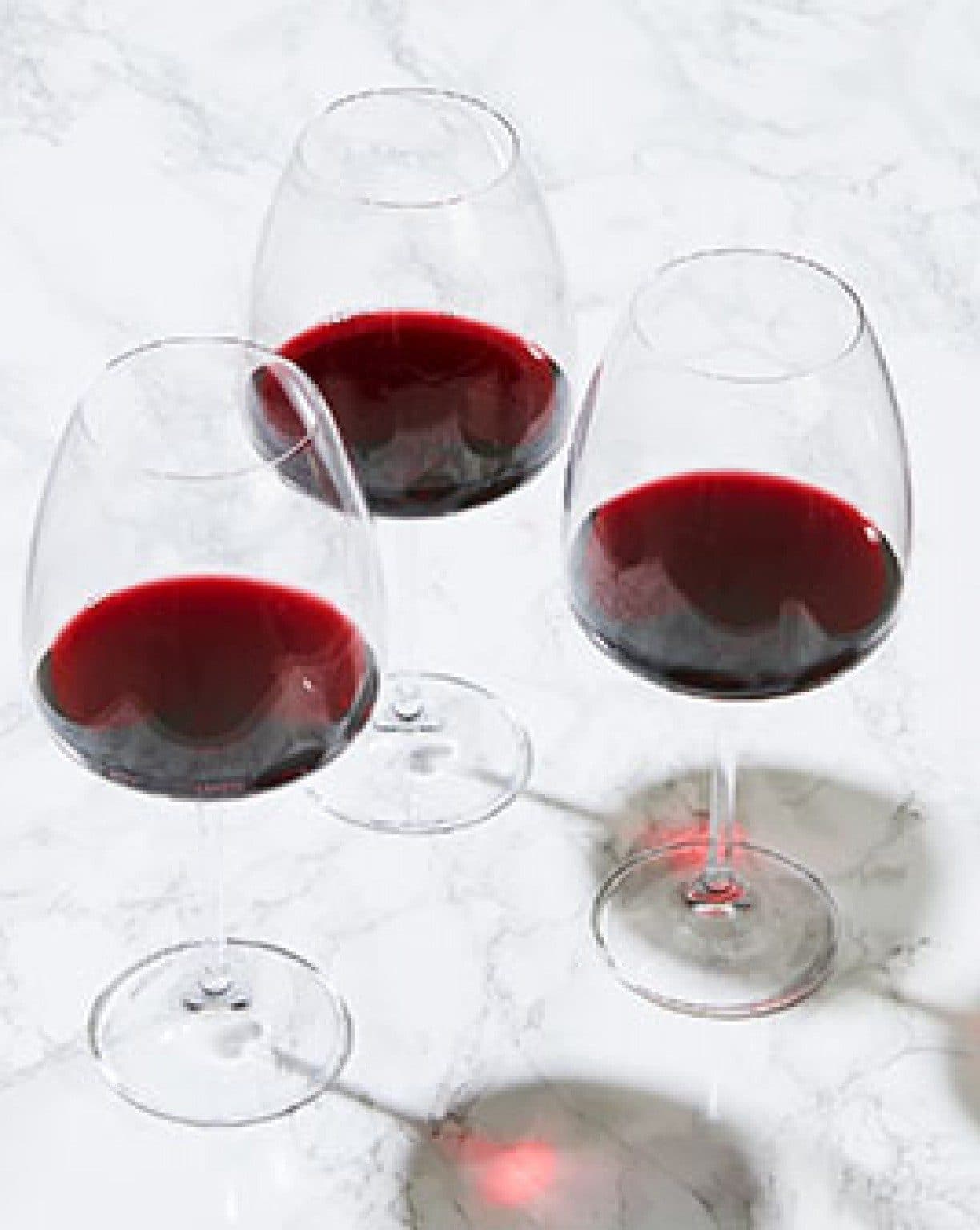 Bouteille de vin rouge Bordeaux